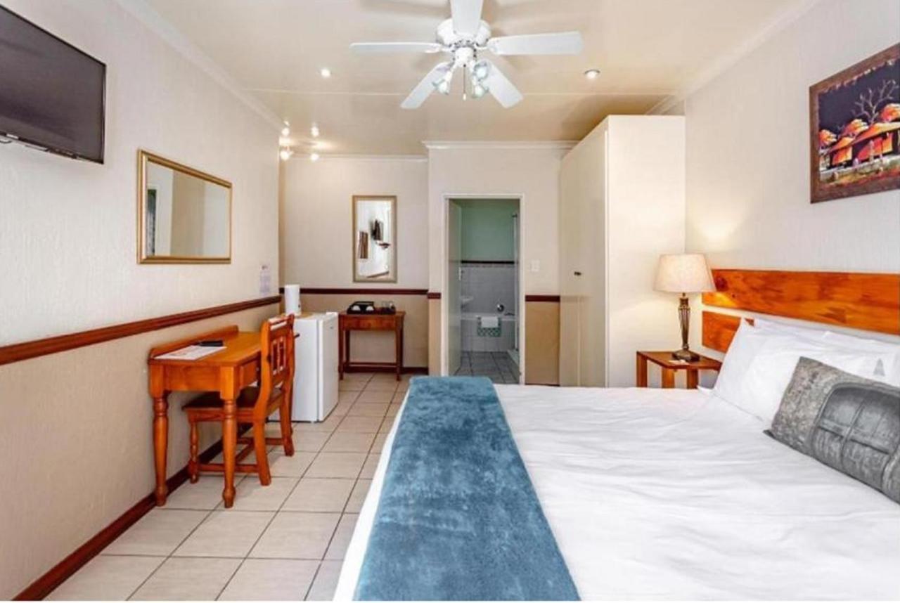The Link Guest Lodge Κέμπτον Παρκ Εξωτερικό φωτογραφία