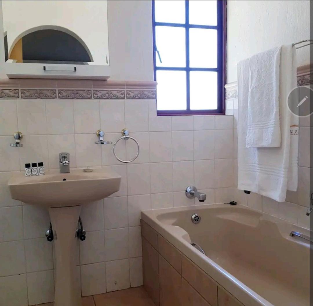 The Link Guest Lodge Κέμπτον Παρκ Δωμάτιο φωτογραφία